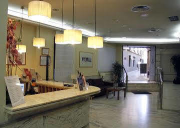 Hotel Yit Conquista De Toledo Exterior photo