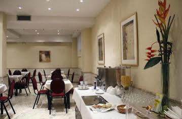 Hotel Yit Conquista De Toledo Exterior photo